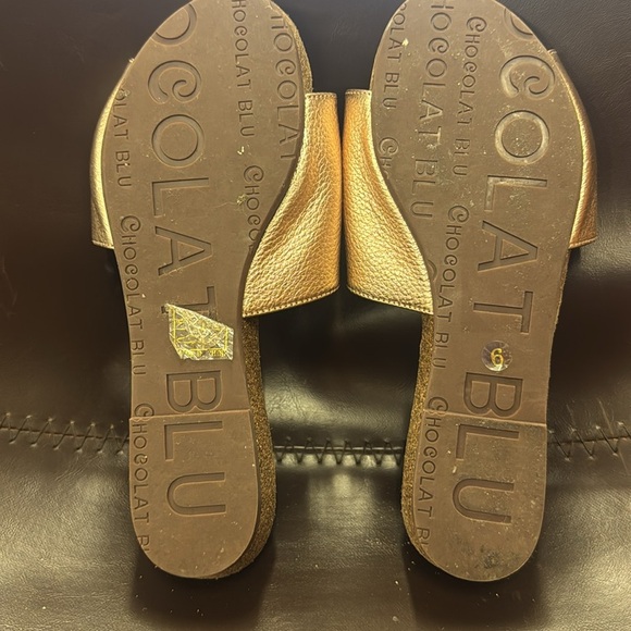 Chocolat Blu Viveca Rose Gold Leather Sandal - Picture 7 of 7